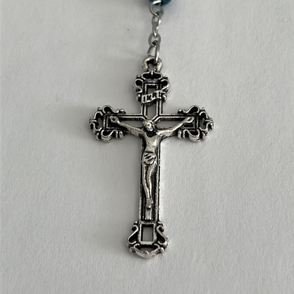 Catholic Sapphire Blue Traditional Rosary Beads - Picture 5 of 6